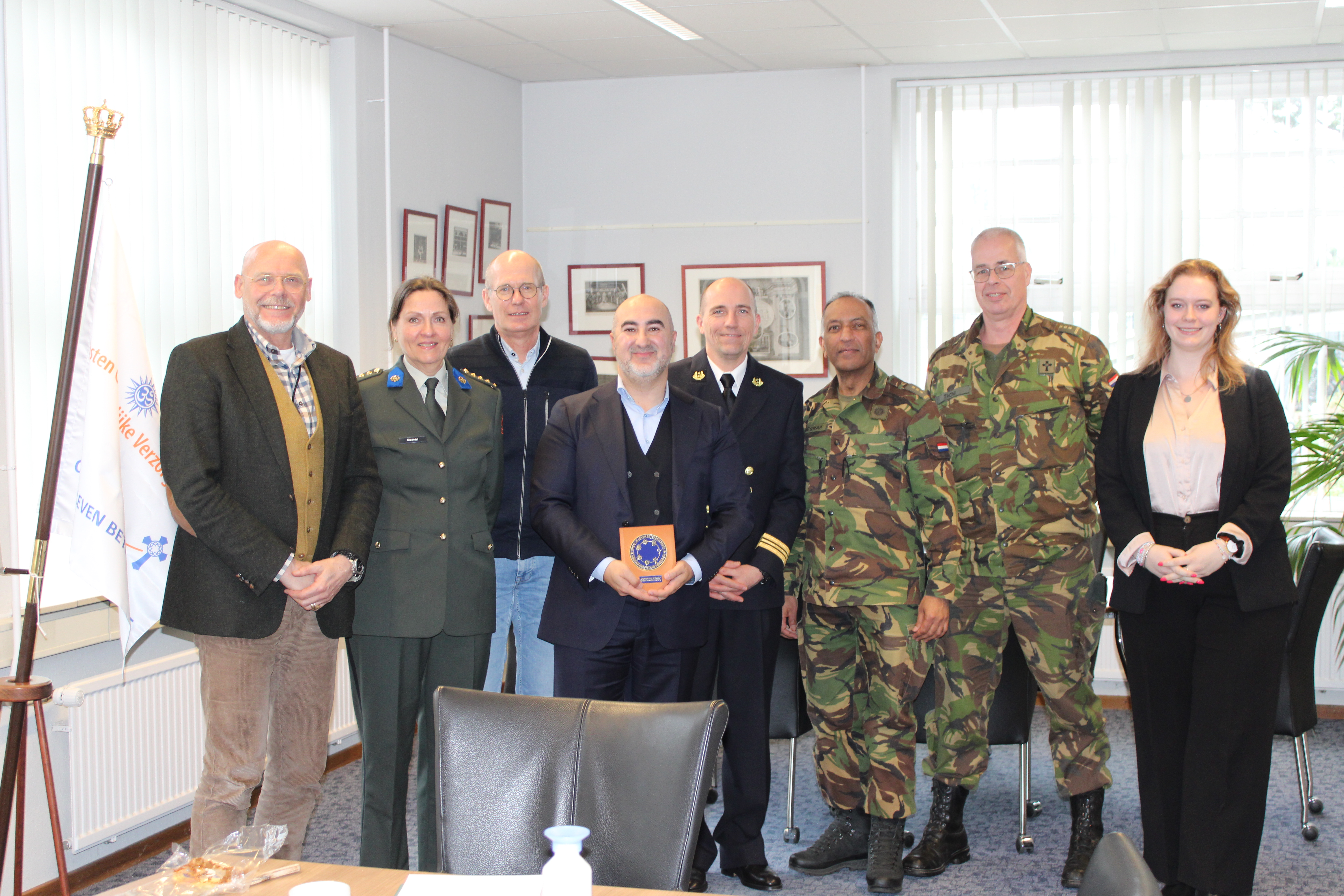 NCDR Adviseur de heer M. Derraz samen met het Bestuurscollege Diensten Geestelijke Verzorging